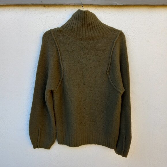NWOT Olive Green Cozy Slouchy Turtleneck/Mockneck Sweater Size S - Picture 10 of 15